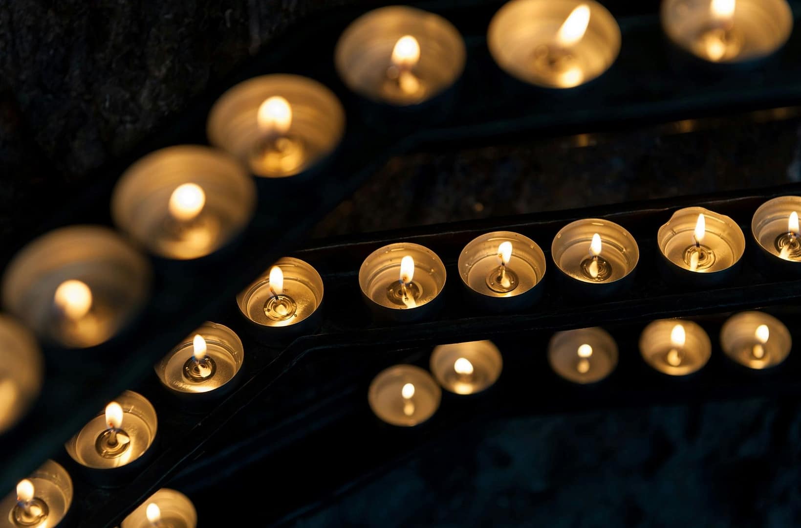 candles-small candles-small